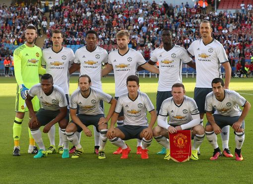 “我习惯了他拒绝我” – 艾德里安·刘易斯（Adrian Lewis）开玩笑，他在发现菲尔·泰勒（Phil Taylor）之后几乎推迟了飞镖的回报.